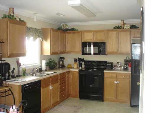 6220 Spurgeon Way High Point, NC 27265 - Photo 3 of 7 Other. kitchen