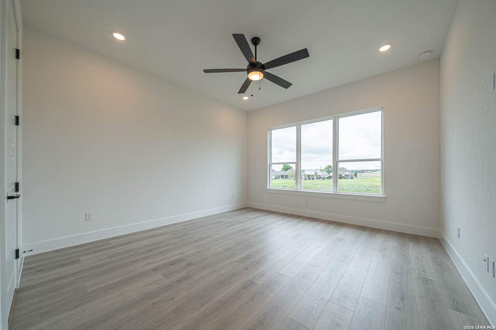 2053 Toscano Way Kerrville, TX 78028 - Photo 19 of 34