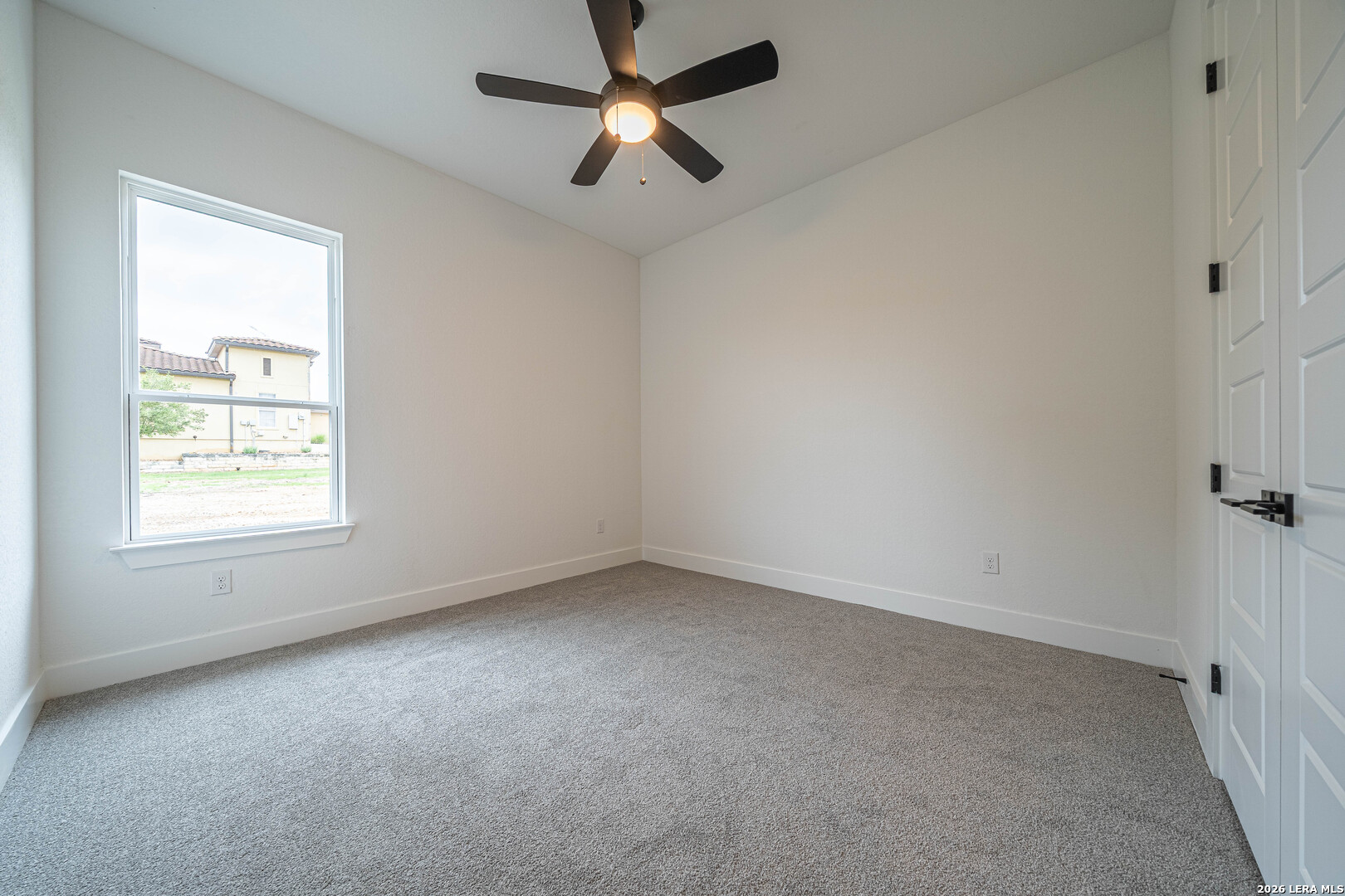 2053 Toscano Way Kerrville, TX 78028 - Photo 25 of 34