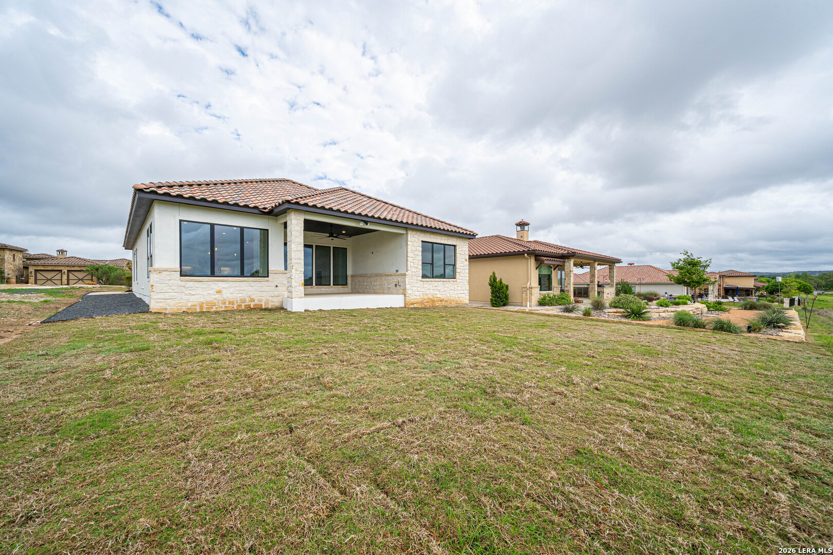 2053 Toscano Way Kerrville, TX 78028 - Photo 5 of 34