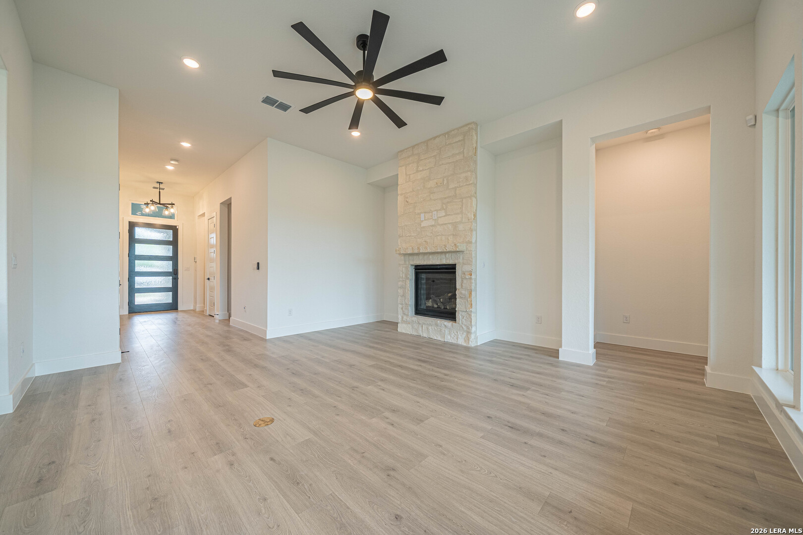 2053 Toscano Way Kerrville, TX 78028 - Photo 8 of 34