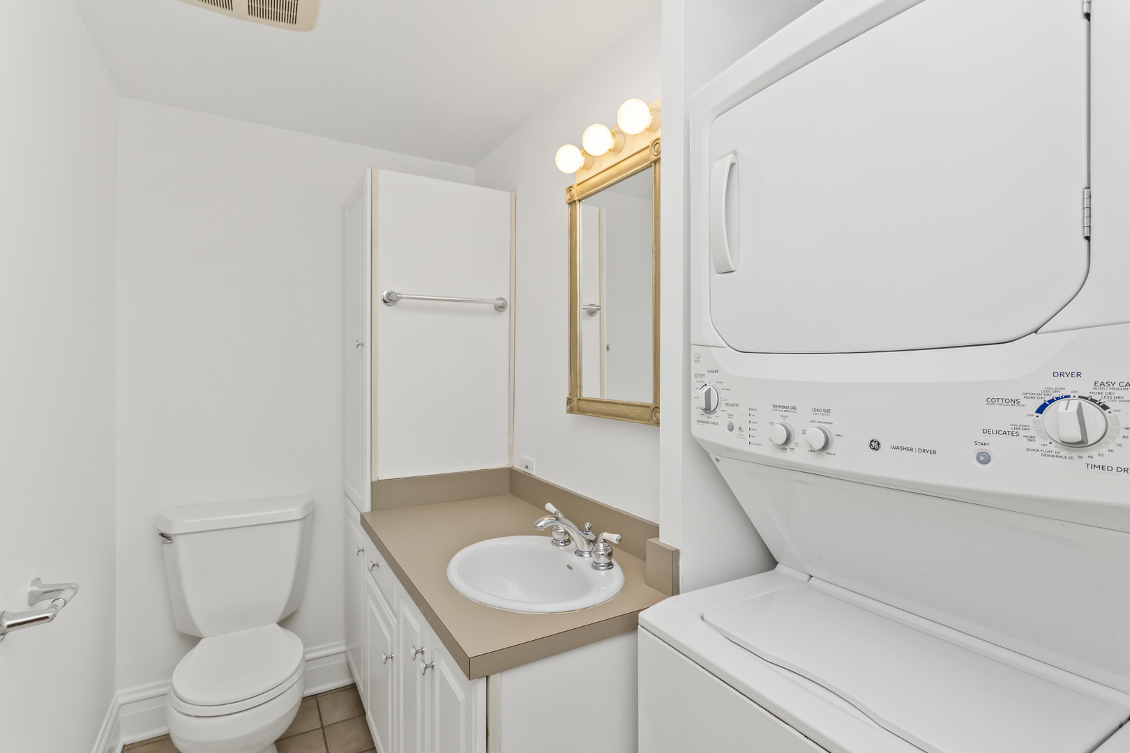 497 Sheridan Road, Unit 3 Evanston, IL 60202 - Photo 15 of 22 Gallery Image 15