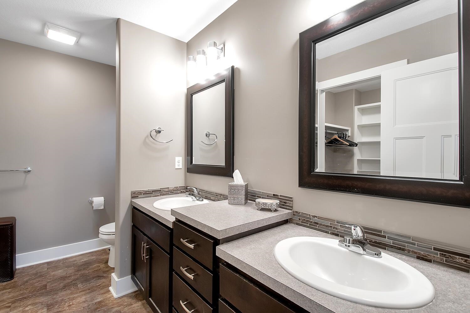 302 Springlake Court Newton, KS 67114 - Photo 17 of 34