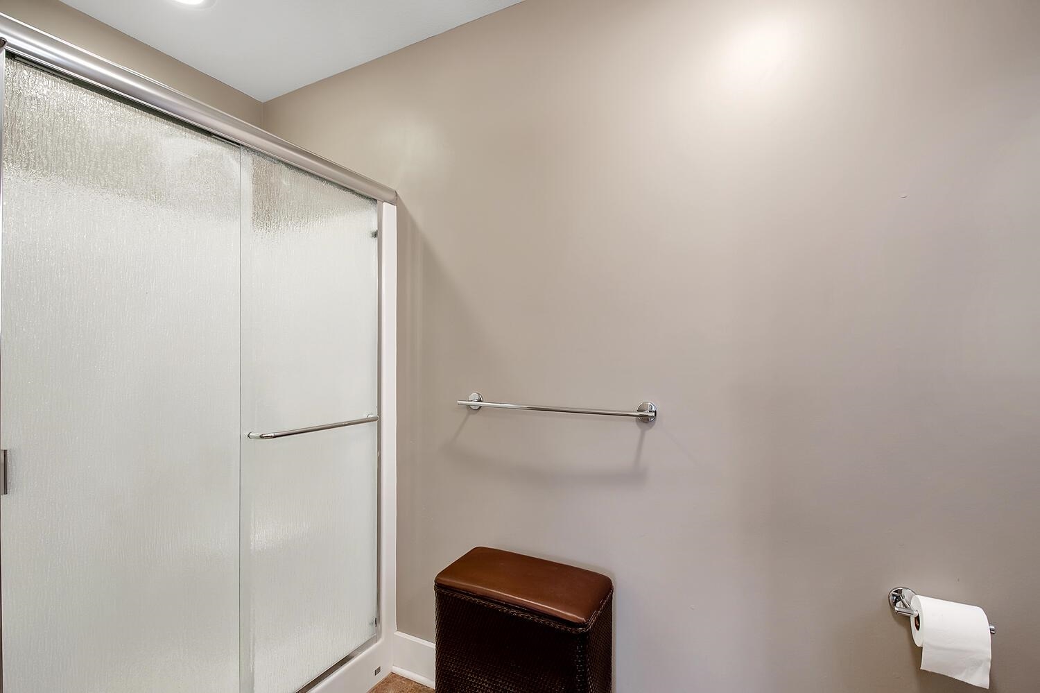 302 Springlake Court Newton, KS 67114 - Photo 18 of 34