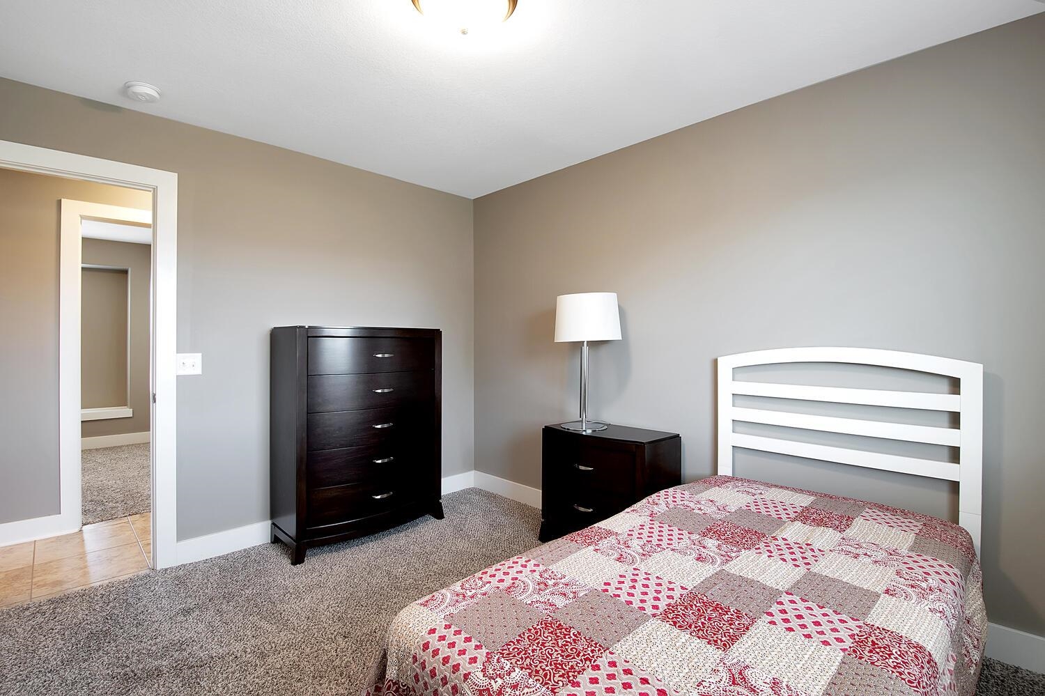 302 Springlake Court Newton, KS 67114 - Photo 21 of 34