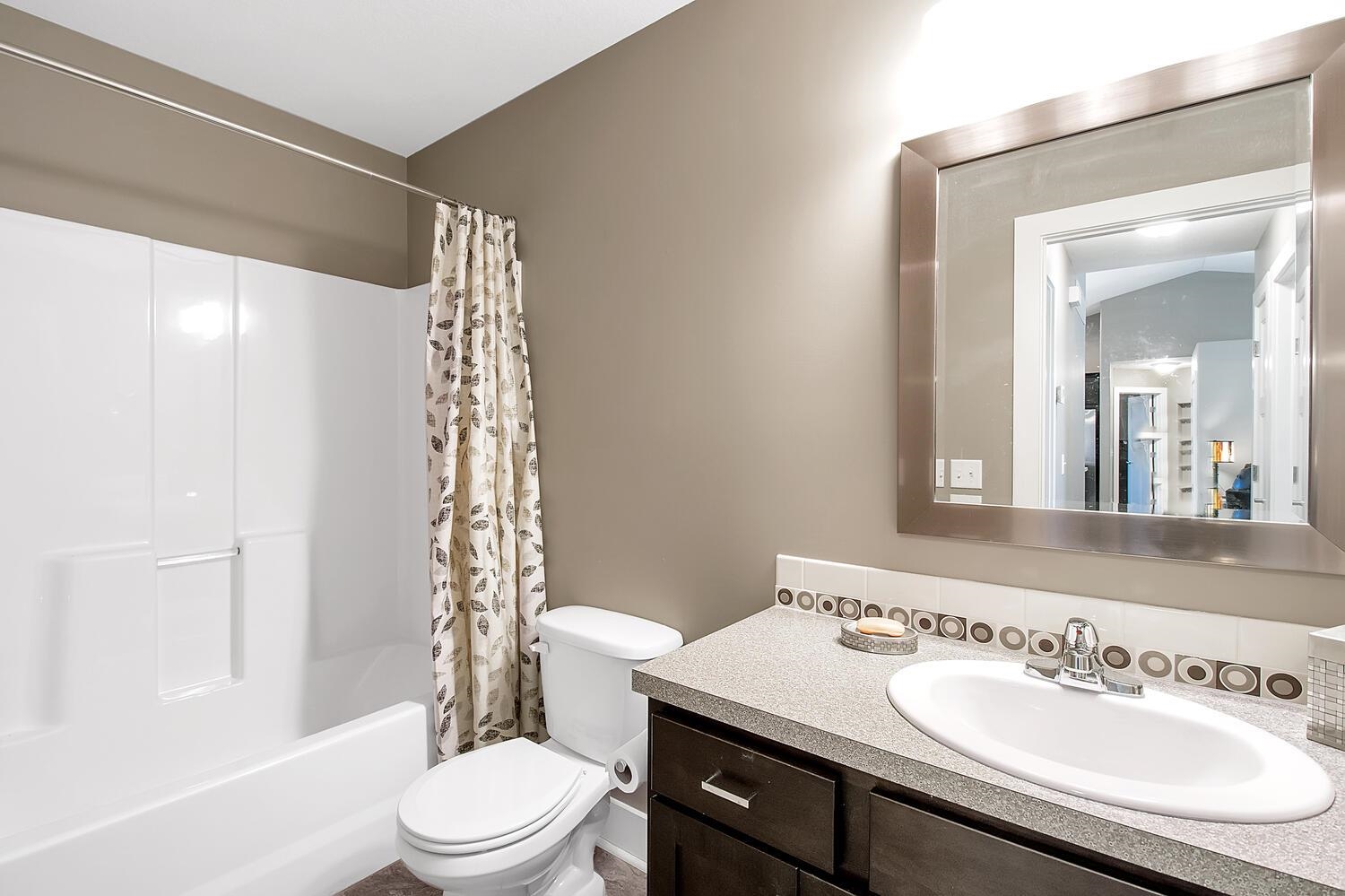 302 Springlake Court Newton, KS 67114 - Photo 24 of 34