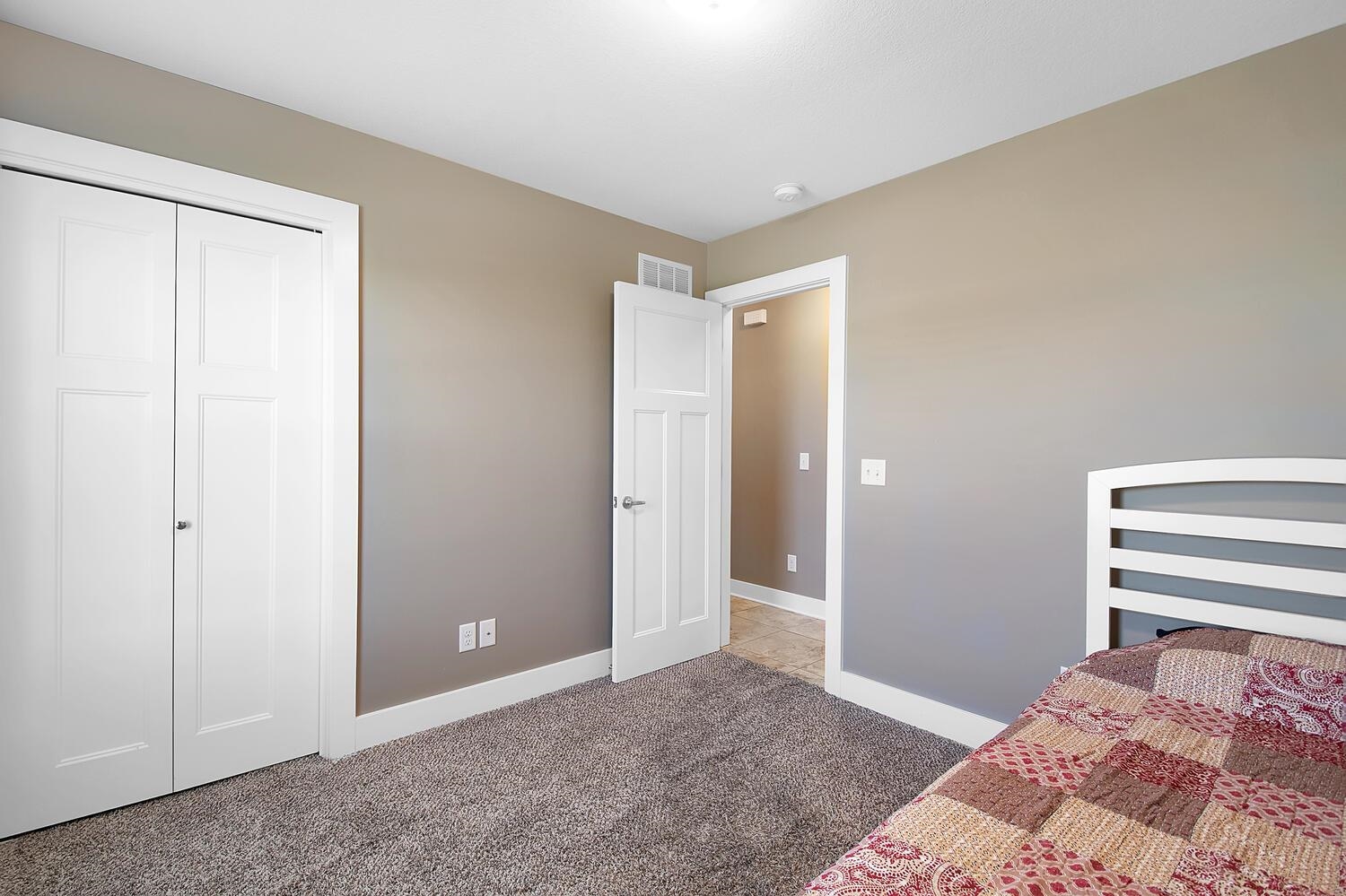 302 Springlake Court Newton, KS 67114 - Photo 26 of 34