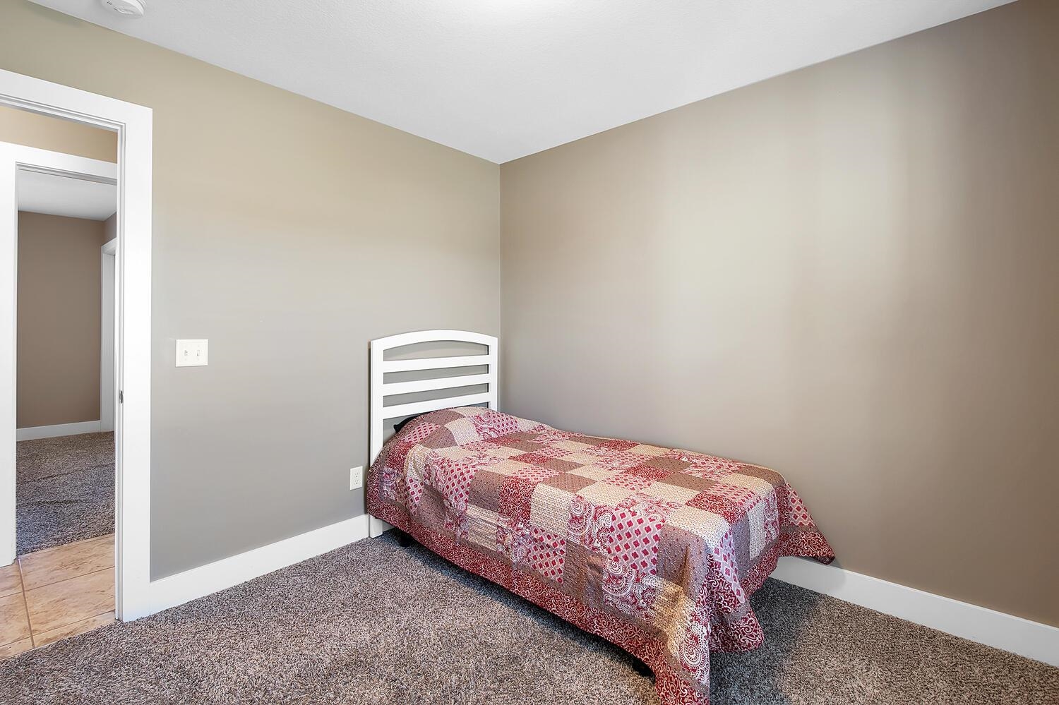 302 Springlake Court Newton, KS 67114 - Photo 27 of 34