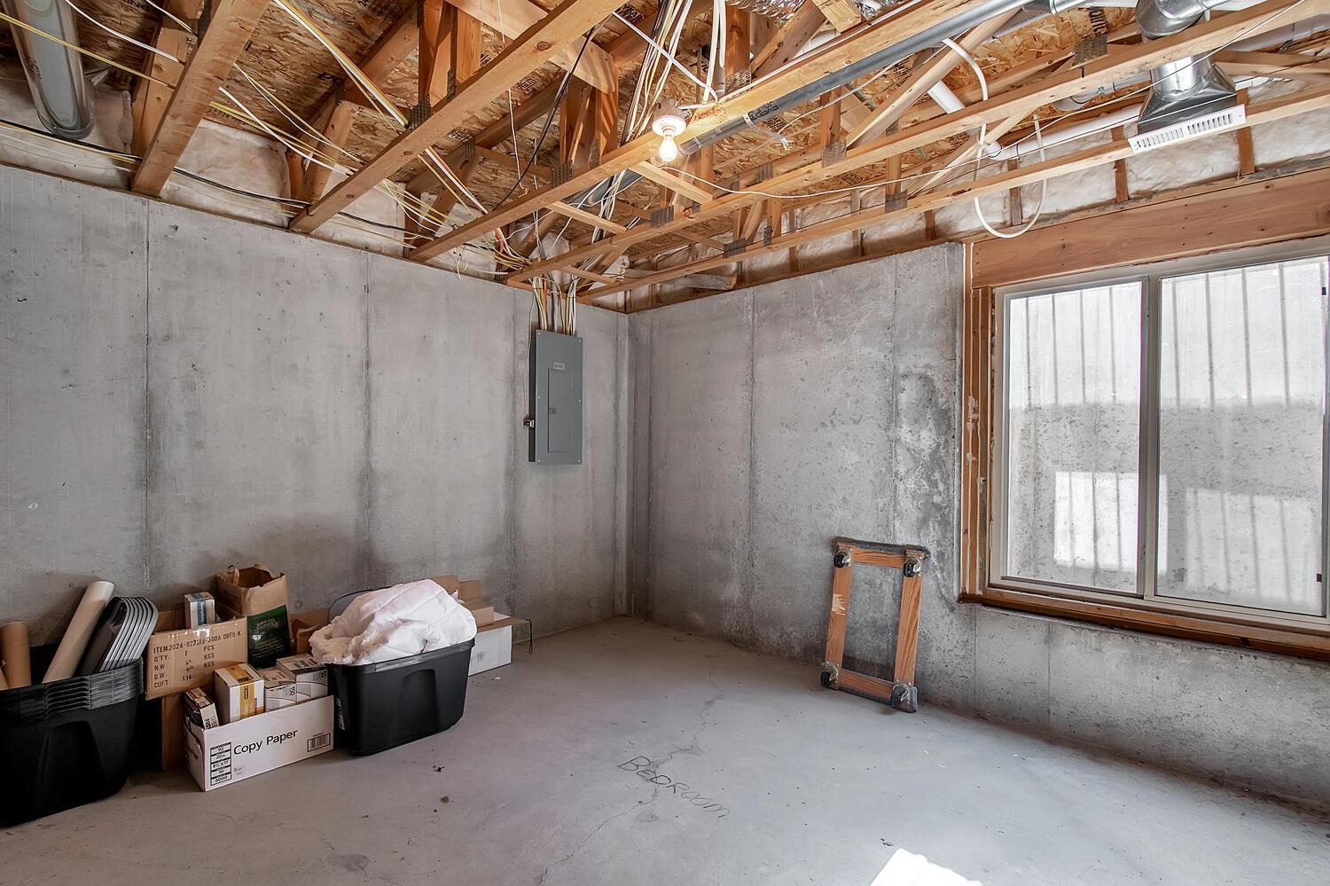 302 Springlake Court Newton, KS 67114 - Photo 30 of 34