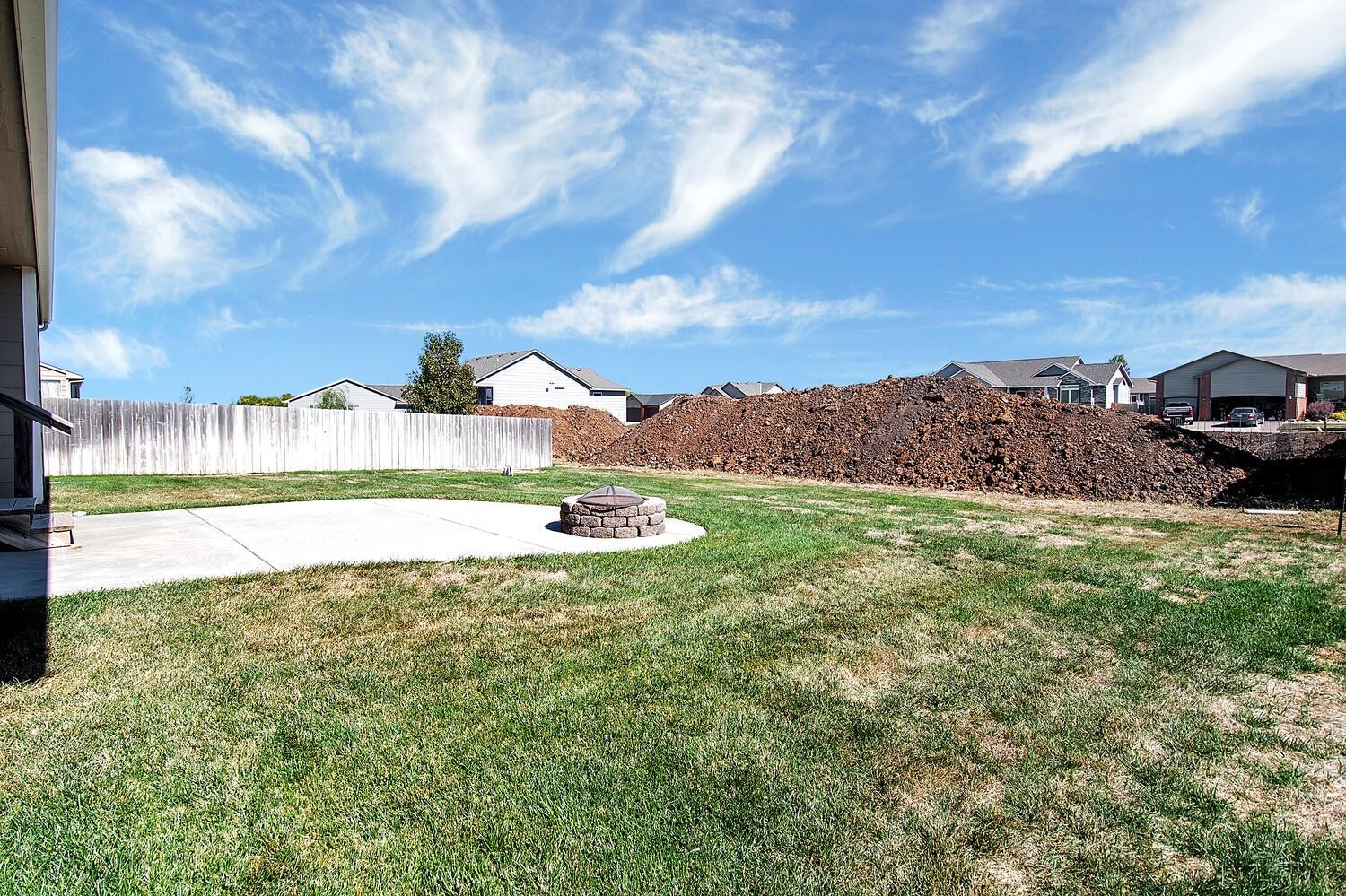 302 Springlake Court Newton, KS 67114 - Photo 34 of 34