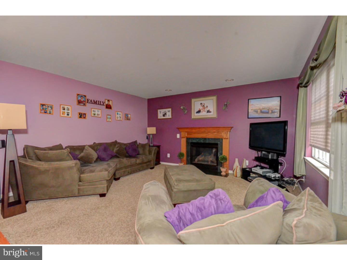 648 Surrey Road Sewell, NJ 08080 - Photo 5 of 25