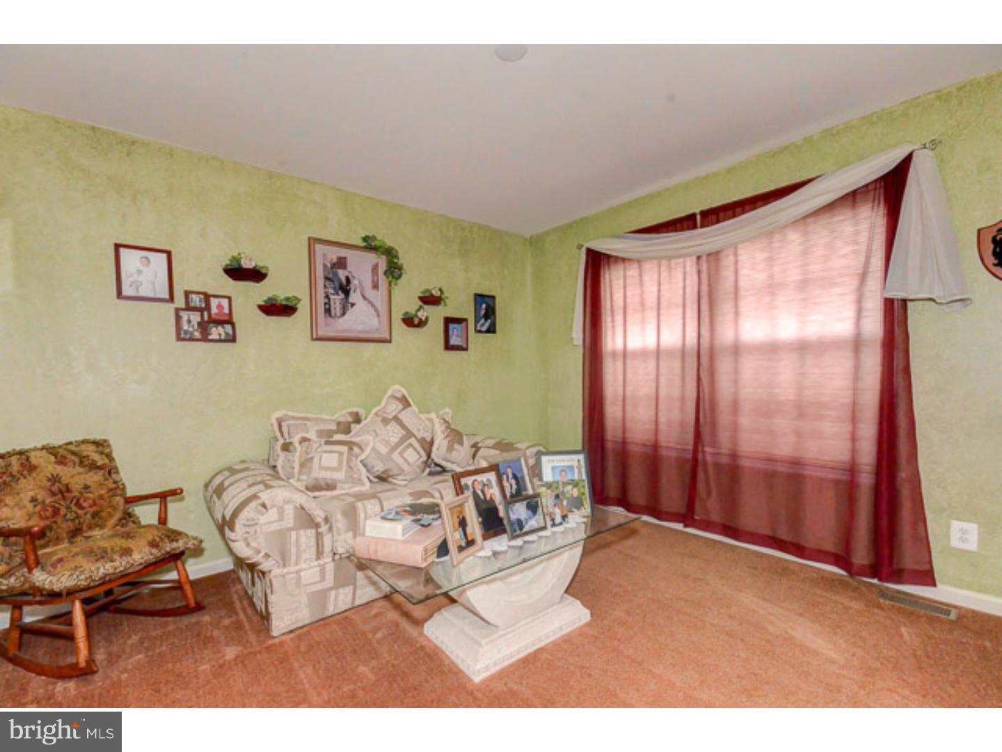 648 Surrey Road Sewell, NJ 08080 - Photo 9 of 25