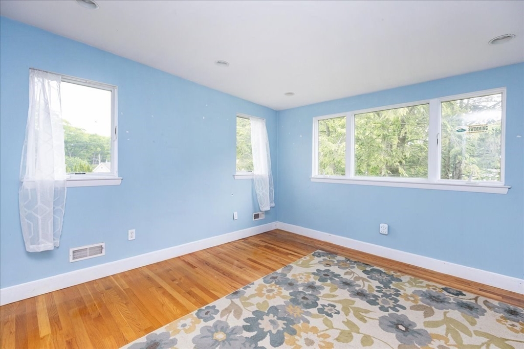 68 Walnut Road Swampscott, MA 01907 - Photo 21 of 41