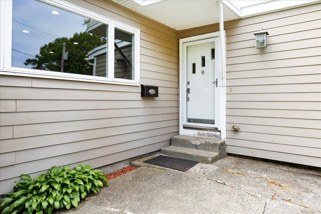 68 Walnut Road Swampscott, MA 01907 - Photo 3 of 41