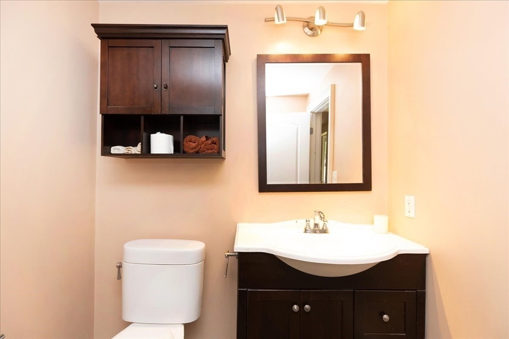 68 Walnut Road Swampscott, MA 01907 - Photo 32 of 41