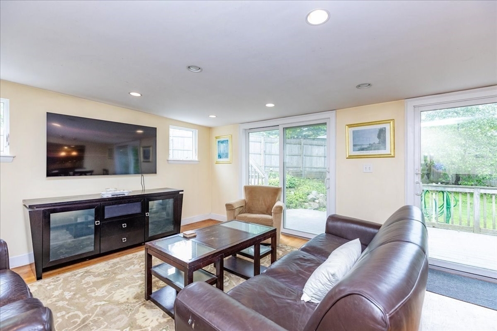 68 Walnut Road Swampscott, MA 01907 - Photo 9 of 41