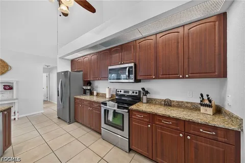 $439,900 | 519 Northeast 19th Terrace, Cape Coral, FL 33909