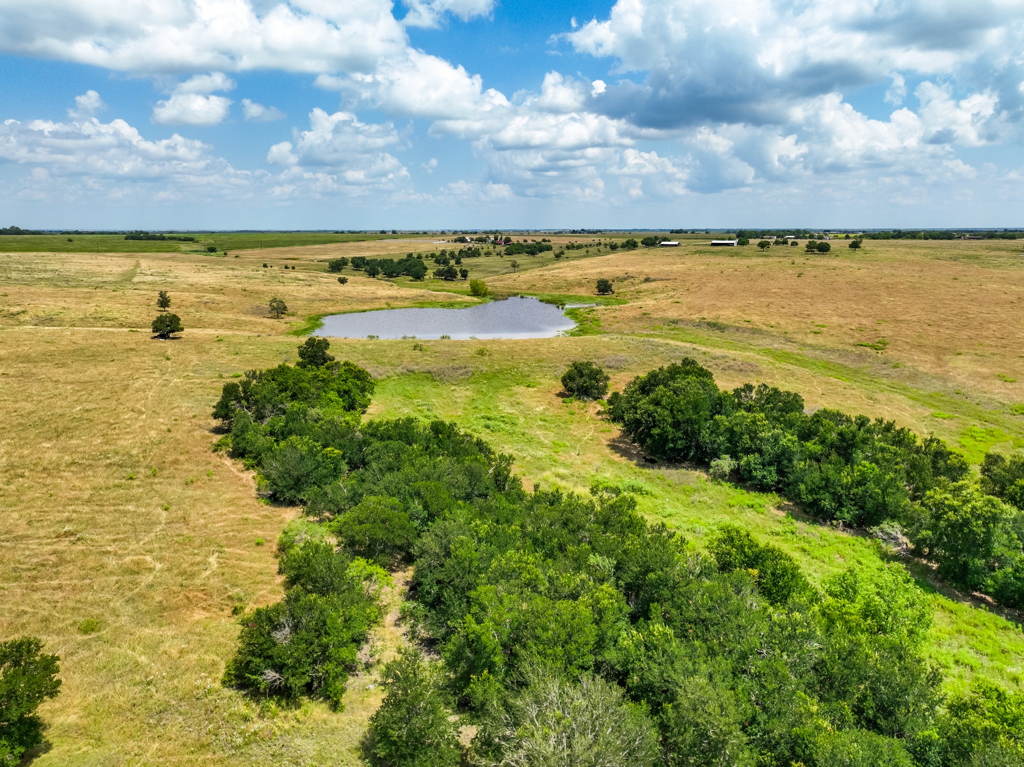5 County Road 419 Taylor, TX 76574 - Photo 8 of 10 a view of an ocean and beach