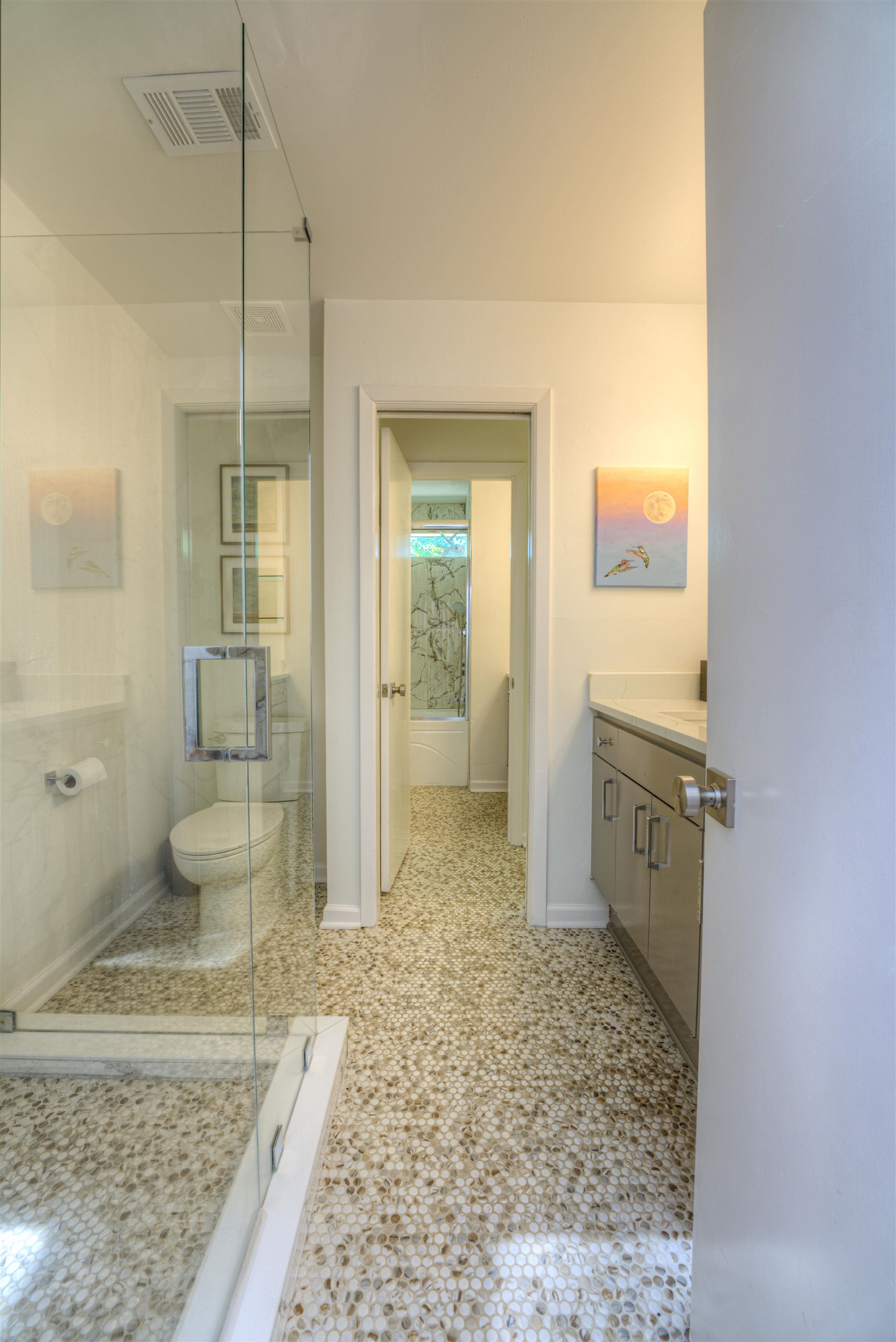 6921 Tangleberry Cove Memphis, TN 38119 - Photo 22 of 39 a bathroom with a sink toilet and shower