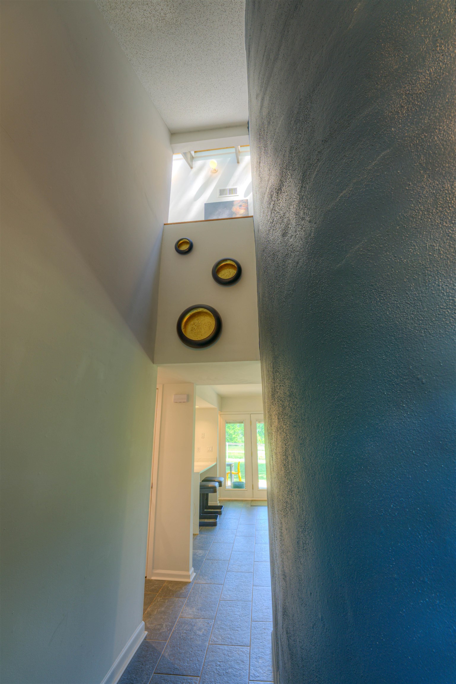 6921 Tangleberry Cove Memphis, TN 38119 - Photo 3 of 39 a view of a hallway with hardwood