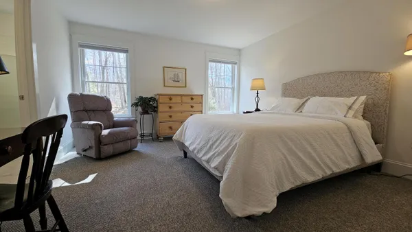 $672,000 | 15 Webhannet Place, Unit 10, Kennebunk, ME 04043