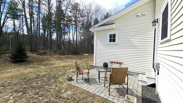 $672,000 | 15 Webhannet Place, Unit 10, Kennebunk, ME 04043