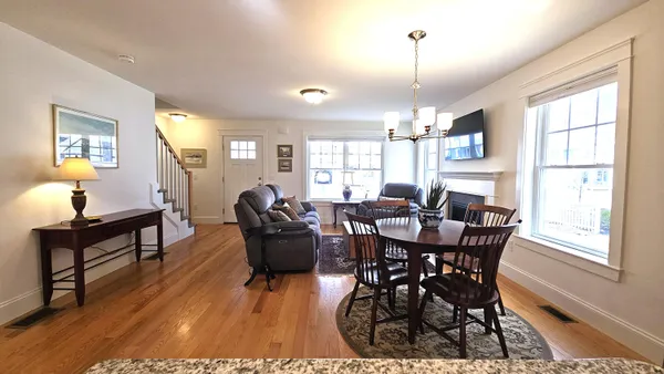 $672,000 | 15 Webhannet Place, Unit 10, Kennebunk, ME 04043