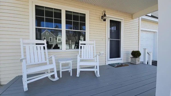 $672,000 | 15 Webhannet Place, Unit 10, Kennebunk, ME 04043