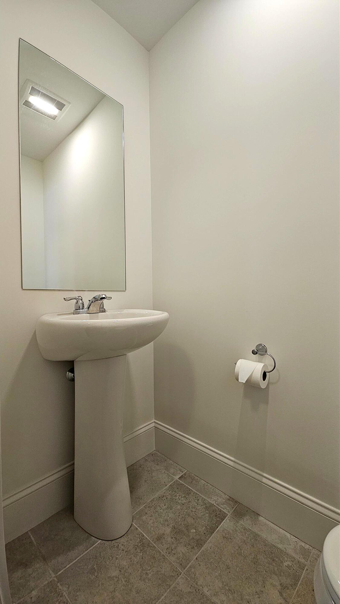 15 Webhannet Place, Unit 10 Kennebunk, ME 04043 - Photo 43 of 56 43
