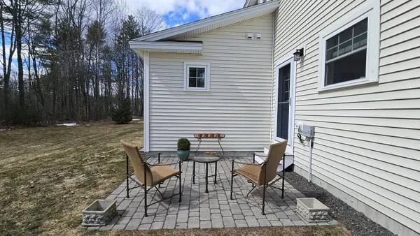 $672,000 | 15 Webhannet Place, Unit 10, Kennebunk, ME 04043