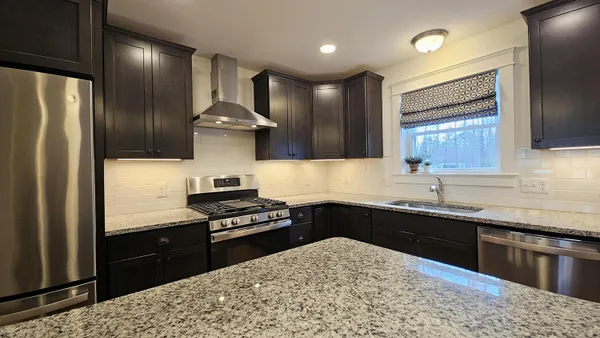 $672,000 | 15 Webhannet Place, Unit 10, Kennebunk, ME 04043