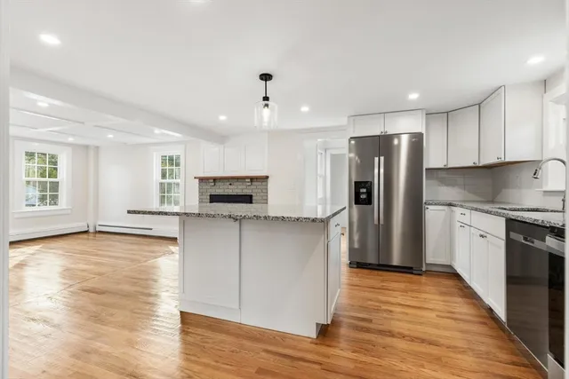 $899,999 | 177 Main Street, Rockport, MA 01966