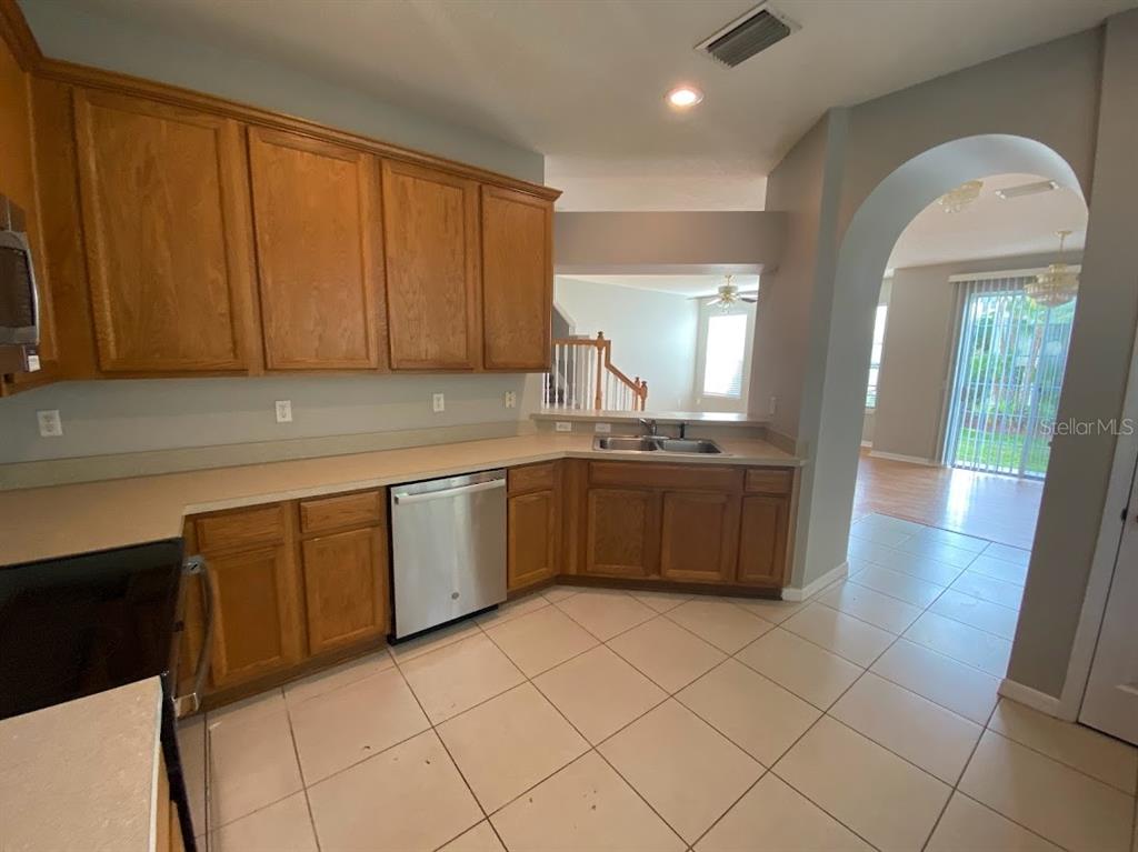 5212 Blue Roan Way Wesley Chapel, FL 33544 - Photo 6 of 23