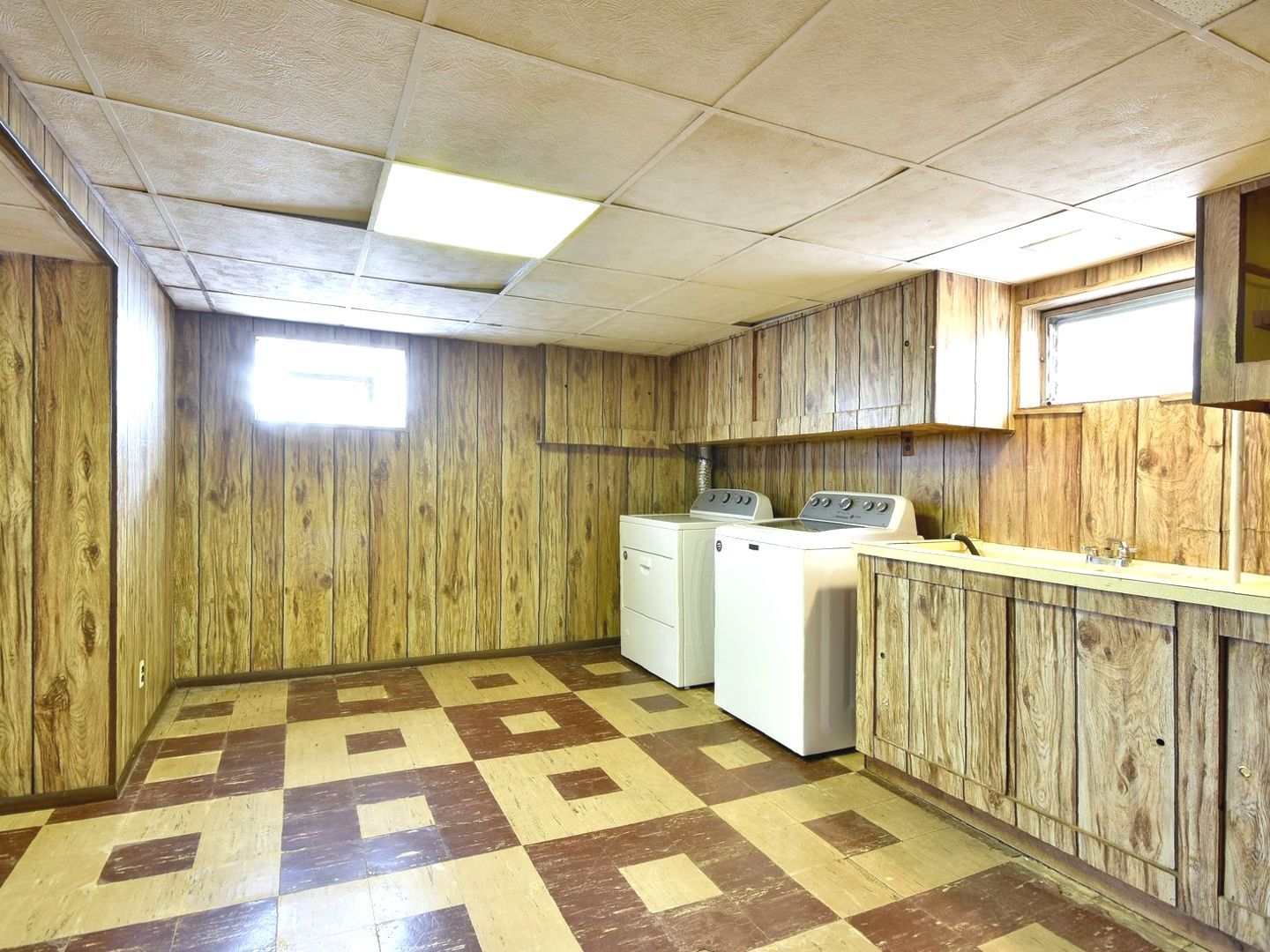 5220 South Rutherford Avenue Chicago, IL 60638 - Photo 16 of 18 a view of a storage & utility room with a window