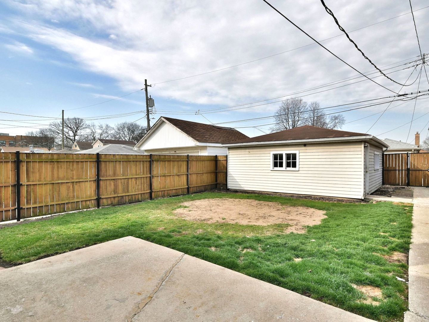 5220 South Rutherford Avenue Chicago, IL 60638 - Photo 18 of 18 a view of a backyard of the house