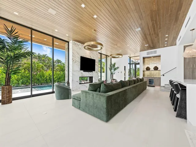 $25,000 | 2657 Northeast 34th Street, Fort Lauderdale, FL 33306