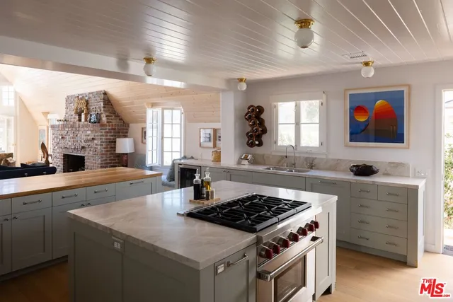 $19,995,000 | 23708 Malibu Colony Road, Malibu, CA 90265