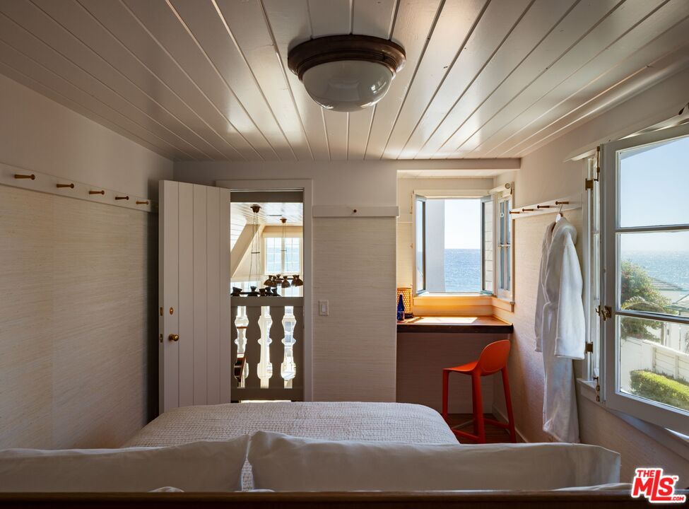 23708 Malibu Colony Road Malibu, CA 90265 - Photo 23 of 28