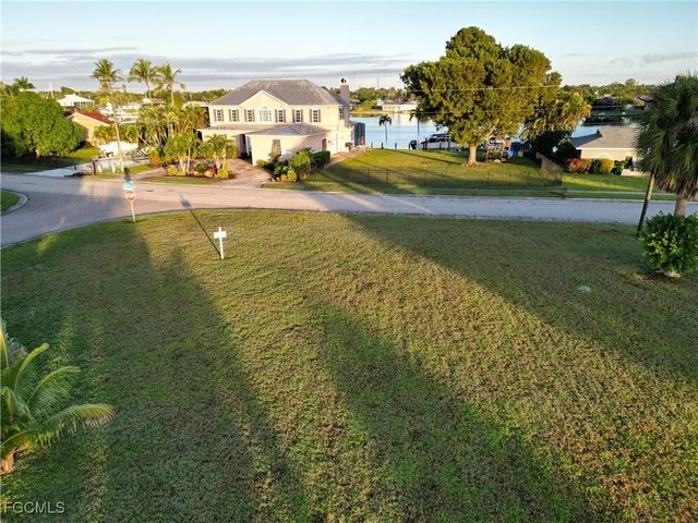 a view of an ocean view