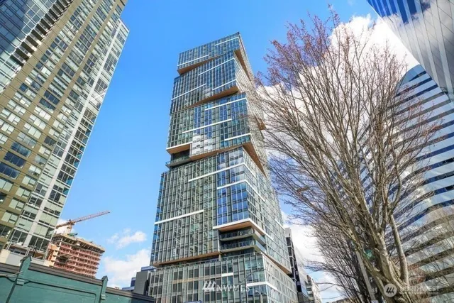 $3,400 | 1808 Minor Avenue, Unit 3706, Seattle, WA 98101