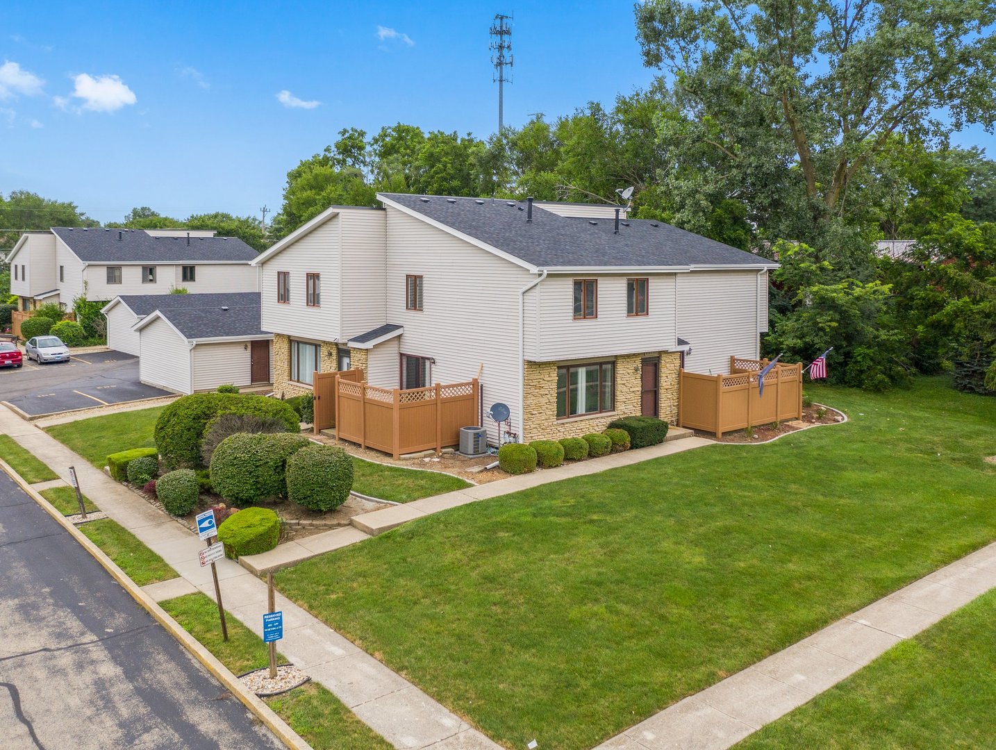 605 Northgate Road, Unit 605 New Lenox, IL 60451 - Photo 1 of 24