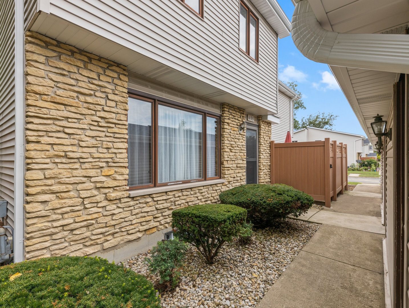 605 Northgate Road, Unit 605 New Lenox, IL 60451 - Photo 2 of 24