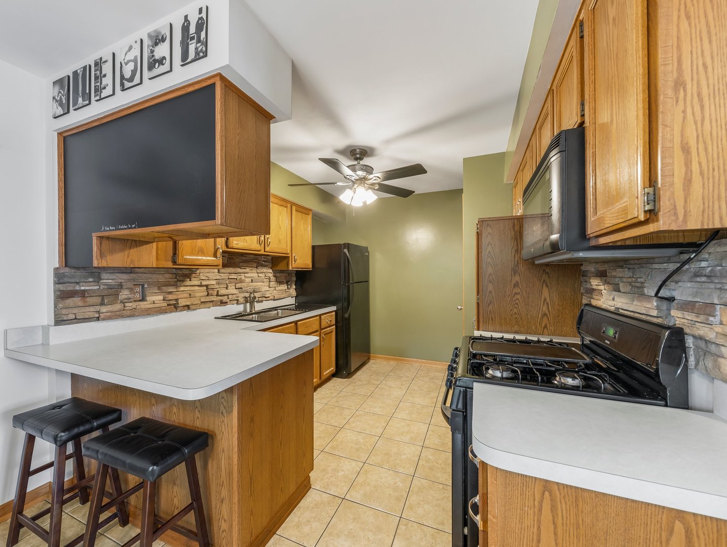 605 Northgate Road, Unit 605 New Lenox, IL 60451 - Photo 8 of 24