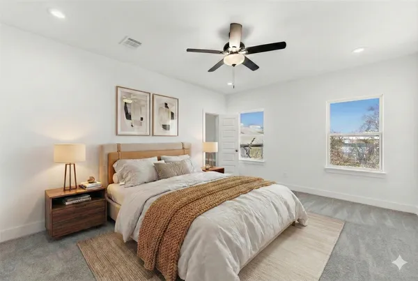 $2,400 | 2217 Lee Street, Houston, TX 77026