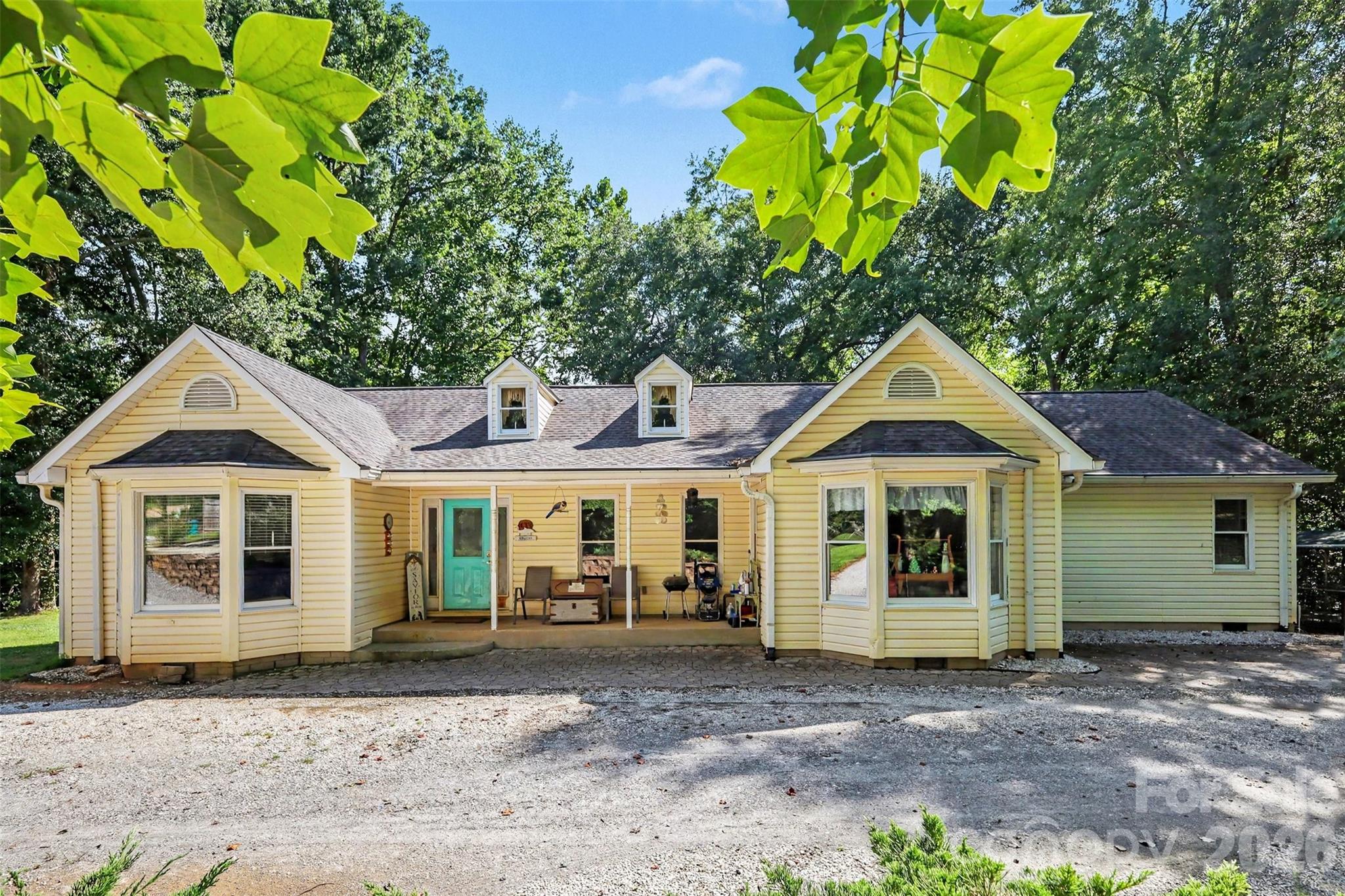 433 Foster Lake Road Blacksburg, SC 29702 - Photo 1 of 38 Gallery Image 1