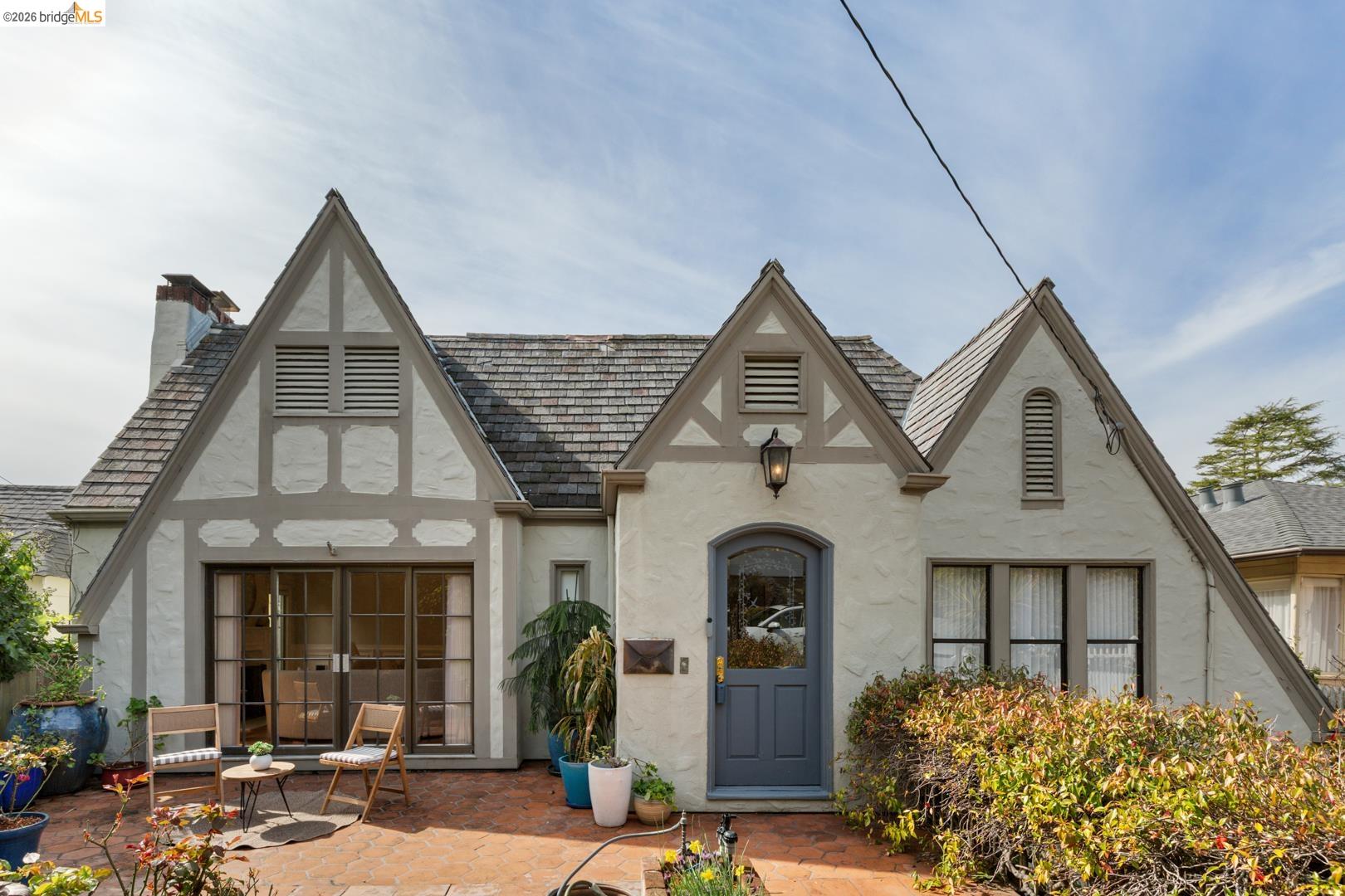 22 Windsor Avenue Kensington, CA 94708 - Photo 2 of 30 a front view of a house with garden