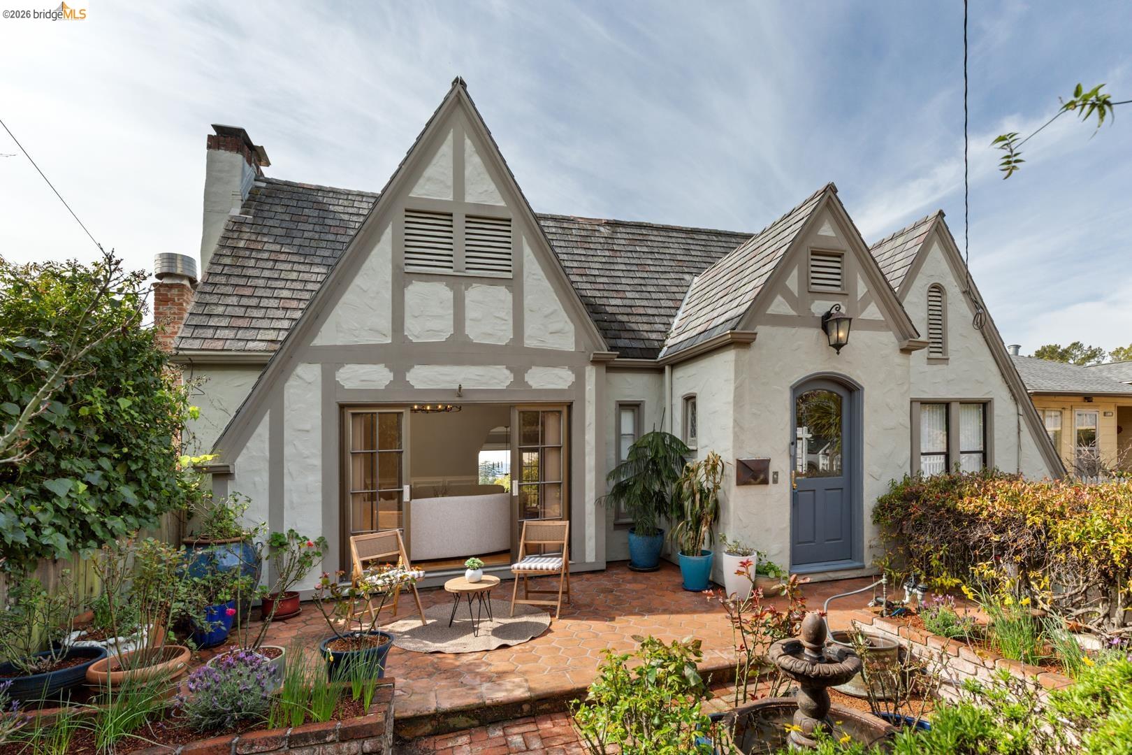 22 Windsor Avenue Kensington, CA 94708 - Photo 3 of 30 a front view of a house with garden