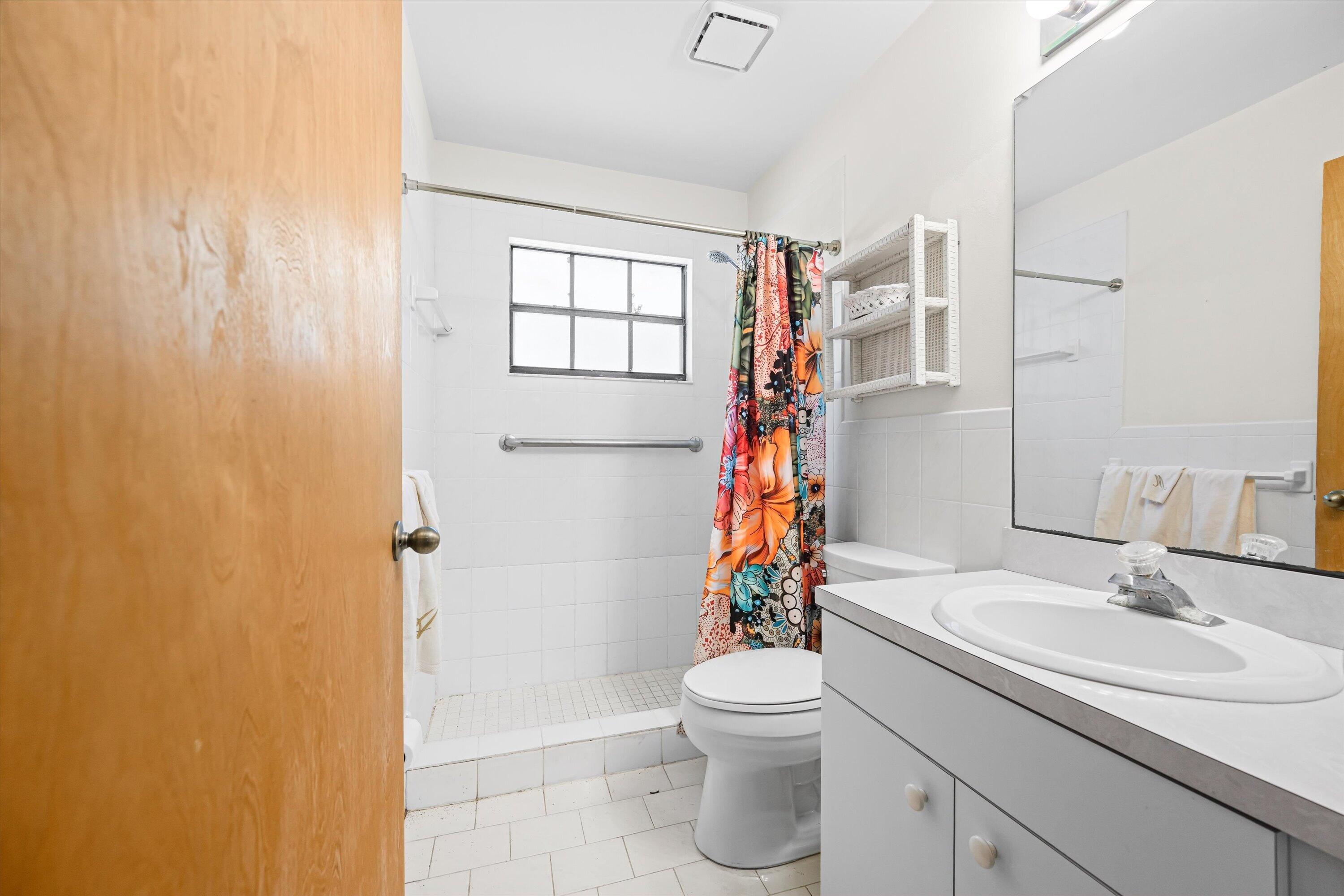 1814 A Road Loxahatchee Groves, FL 33470 - Photo 17 of 38 other bathroom