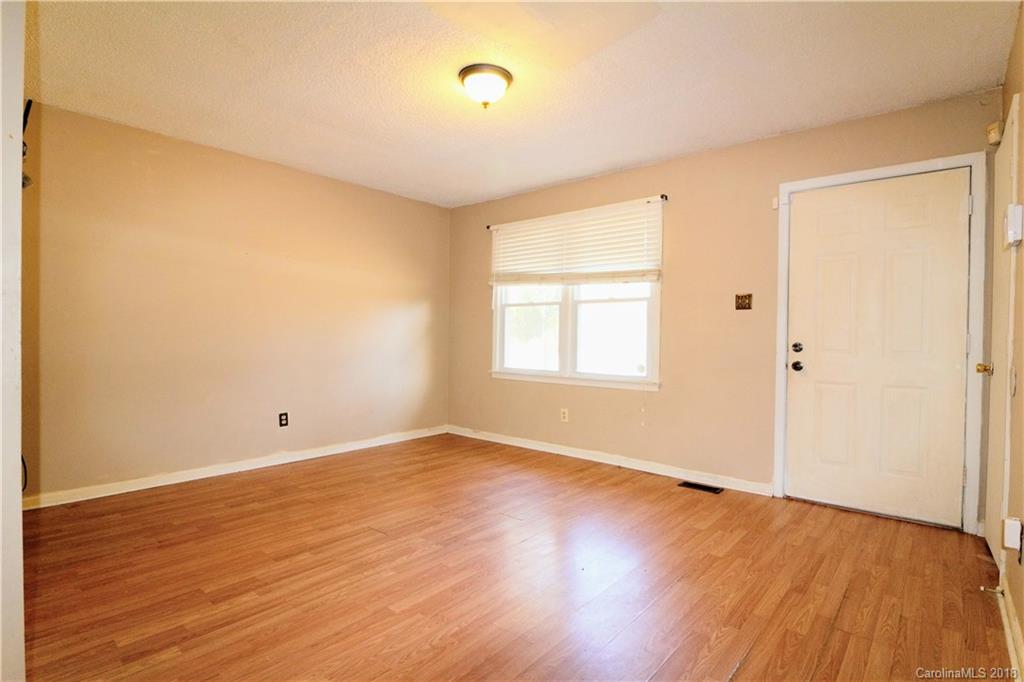 532 Roundtree Circle Chester, SC 29706 - Photo 2 of 6 Gallery Image 2