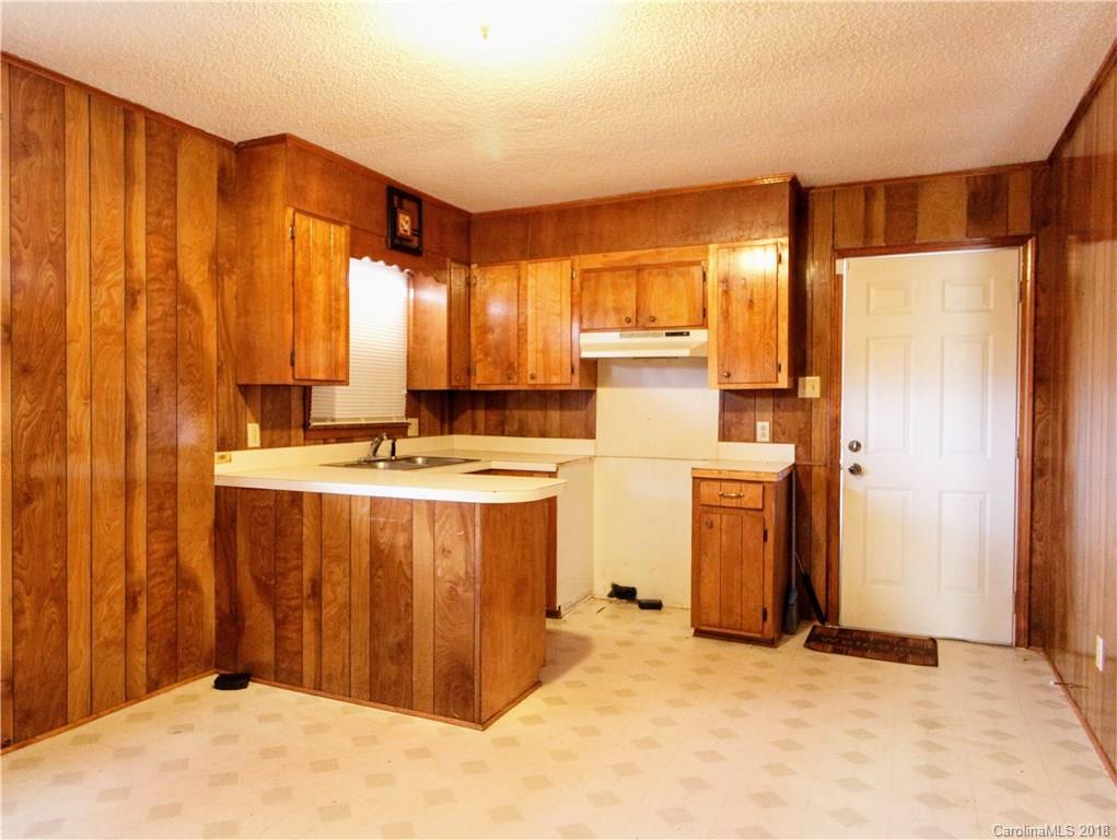 532 Roundtree Circle Chester, SC 29706 - Photo 3 of 6 Gallery Image 3